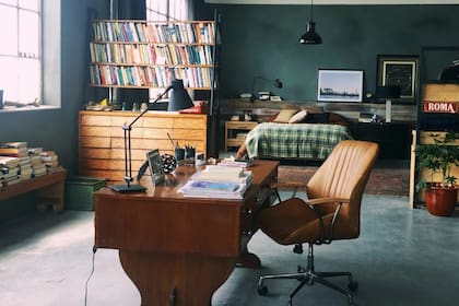 La locación donde se armó el lugar a donde se va a vivir el personaje de Marcos. Alfonsín y Mendiburu quisieron que parezca una "no casa", un espacio temporal donde van llegando cosas pero nunca se termina de conformar un hogar