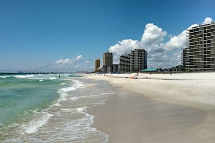 La localidad se encuentra cerca de Mobile, Pensacola y Tallahassee, dentro de una región clave del noroeste de Florida