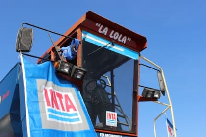 La Lola fue una cosechadora de algodón autopropulsada