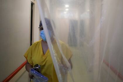 Marcela envió a su hija de 9 años a vivir con familiares por temor a que su hija pudiera infectarse con Covid-19