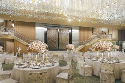 La casa de Mukesh Ambani parece el comedor de un hotel 5 estrellas o de un crucero de lujo