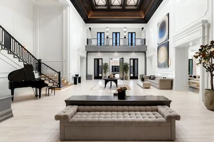 La lujosa propiedad tiene capacidad para atender a grupos grandes de familia y amigos