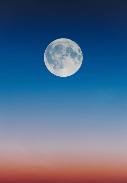 La luna llena o Luna de Maíz tendrá lugar el próximo domingo 7 de septiembre (Pexels/Alex Andrews)