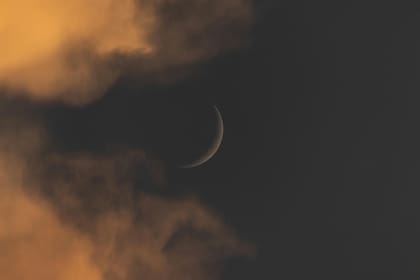 La Luna nueva se producirá el 21 de octubre y luego pasará a cuarto creciente (Pexels/andresNino)