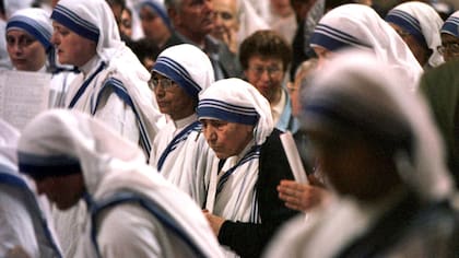 La Madre Teresa en una ceremonia en Roma