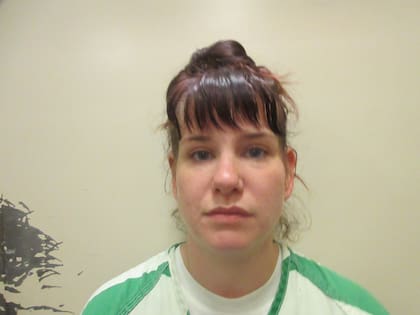 La maestra acusada se llama Carissa Jane Smith, tiene 30 años, y fue arrestada el 12 de noviembre