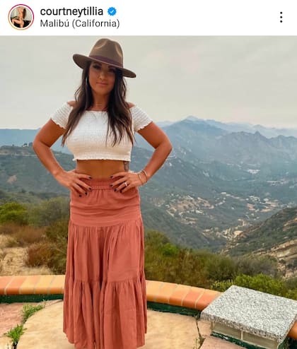 La maestra es muy activa en sus redes sociales, donde muestra sus excéntricos viajes y algunos detalles de su nuevo trabajo