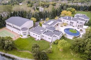 La majestusa mansión que nadie quiere comprar