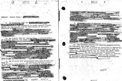 La manera en que se concertó la primera cita entre Huséin I y la actriz Susan Cabot por parte de la CIA consta en los archivos de esta agencia que desclasificó en 2017 el gobierno de Donald Trump en el marco de la investigación para develar el asesinato de John Fitzgerald Kennedy