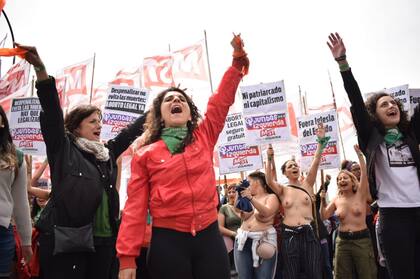 La manifestación tuvo lugar en el segundo día del Encuentro Nacional de Mujeres