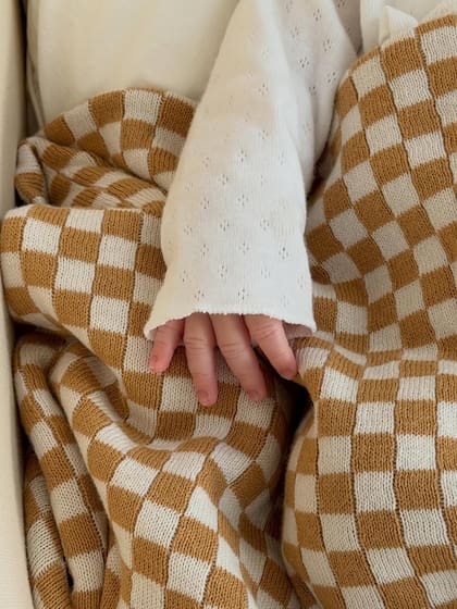 A mão de Dante Darin Corbero