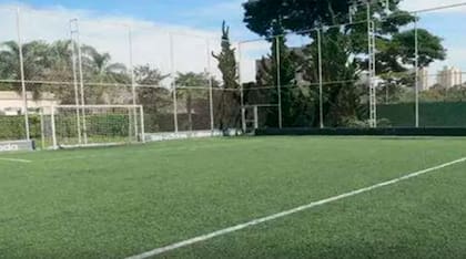 La mansión de Cafú tenía cancha de fútbol