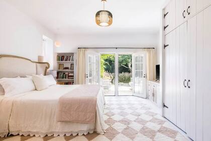 La mansión de Drew Barrymore tiene 7 habitaciones