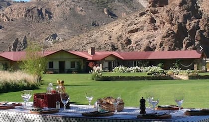 La mansión de Máxima Zorreguieta y Guillermo Alejandro de Bariloche es un "refugio" de los reyes