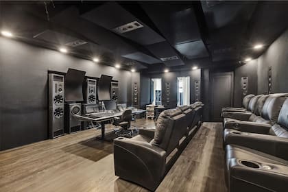 La mansión de Ulrich es la primera en tener un sistema de sonido a la altura de los de Netflix, Apple Music y Capitol Records