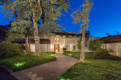 La mansión en Fair Oaks, Sacramento, costó unos 3,7 millones de dólares