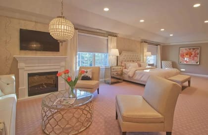 La mansión en Long Island tiene cinco baños y cinco dormitorios