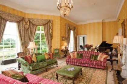 La mansión está ubicada en la histórica ciudad de Bridgnorth, a orillas del río Severn