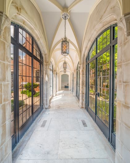 La mansión ‘Orchard’s End’ combina un diseño clásico de los años 20 con modernas renovaciones realizadas por el arquitecto Dinyar Wadia