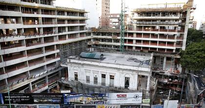 El mercado inmobiliario argentino proyecta un 2025 con un despegue en el segmento residencial, impulsado por el acceso al crédito y la demanda de nuevos desarrollos habitacionales