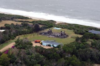 Los secretos de la casa de Alan Faena destruida donde tocaron Charly y Cerati
