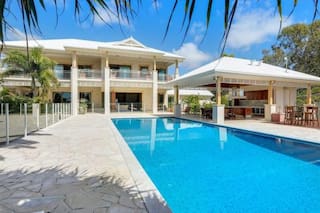 En fotos: la casa donde Johnny Depp perdió parte de su dedo sale a la venta