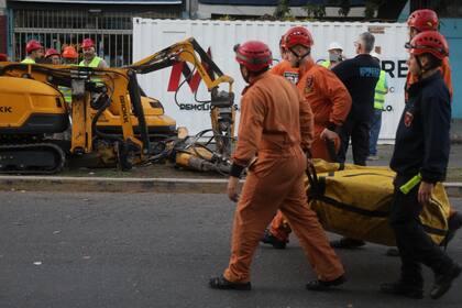 La maquinaria utilizada para provocar la demolición controlada será operada a distancia para garantizar las medidas de seguridad