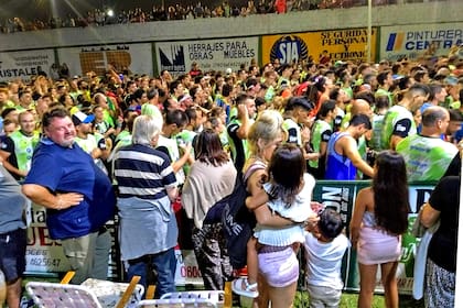 La maratón de los Dos Años en Río Cuarto convocó 1437 atletas, un récord desde que se organiza; unas 70.000 personas estuvieron alentando