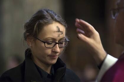 La marca con ceniza simboliza el arrepentimiento