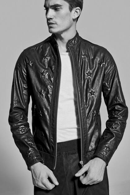 La marca del modelo Tomás Guarracino nació con impronta internacional y es otro ejemplo de firmas locales que exportan