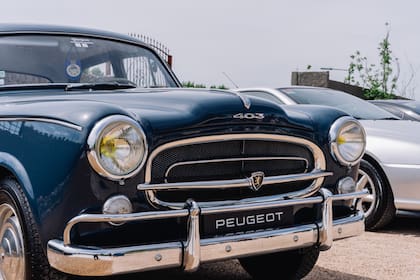 La marca eligió rememorar tres autos históricos de la saga 400, dos de ellos diseñados por el legendario Pininfarina.