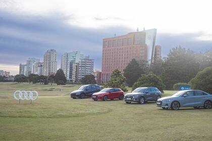 La marca presentó sus últimos modelos en el campo.
