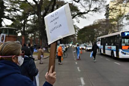La marcha del 26A frente a la Quinta de Olivos