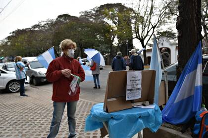 La marcha del 26A frente a la Quinta de Olivos
