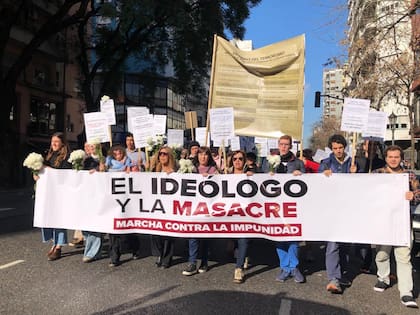 La marcha del año pasado también partió del cruce de las avenidas San Juan y Entre Ríos