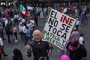 Plan B: en qué consiste la polémica reforma de López Obrador que generó protestas masivas en México