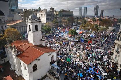 La Marcha Federal lleg a la Plaza de Mayo desde diferentes accesos de la Capital Federal