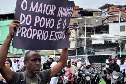 La marcha por la paz en la zona del operativo