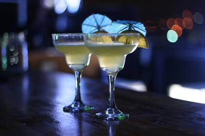 La margarita es un cóctel nacido en México que adquirió popularidad en todo el mundo (Pexels/Richard - DJ Sanks Norman)