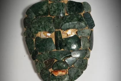 La máscara del Dios maya de la tormenta fue hallada en la tumba de un rey de dicha civilización, en Guatemala