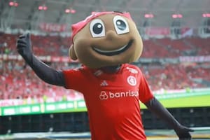 Una periodista brasileña denunció a la mascota de Inter de Porto Alegre por presunto acoso sexual durante un partido