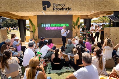 La mateada con Juan Sicardi y un tema convocante: educación financiera orientada a emprendedoras y emprendedores.