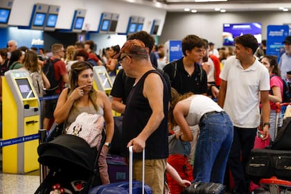 La mayor parte de las demoras son de Aerolíneas Argentinas