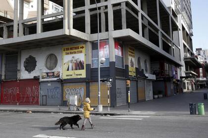 La mayor parte de los negocios debieron permanecer cerrados en distintos puntos del país