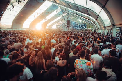 La mayoría de las fiestas se concentra entre el puente de La Barra y la ruta hacia José Ignacio