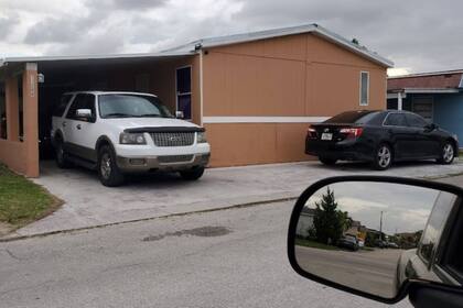 La mayoría de las viviendas móviles y remolques fueron fijadas con cemento en el parque y no podrán trasladarse