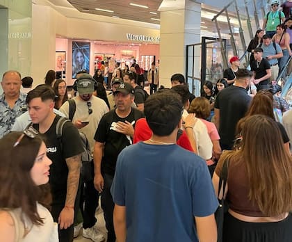 La mayoría de los argentinos que elige Chile para ir de vacaciones aprovecha para hacer compras de indumentaria y tecnología