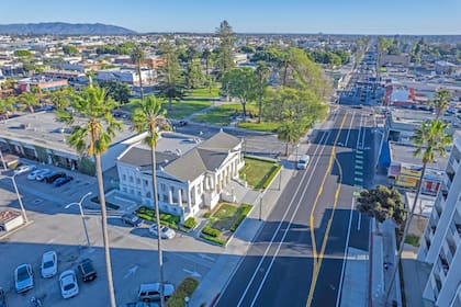 La mayoría de los habitantes habla en casa un idioma distinto del inglés