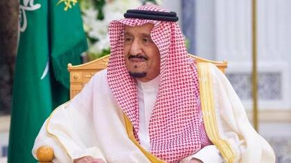 La mayoría de su fortuna viene de la cartera de la familia real, pero un 1,4 billones de dólares provienen del petróleo y el gas de Saudí Aramco
