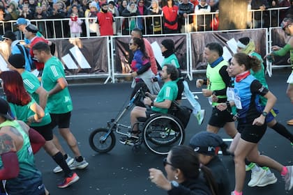 La Media Maratón de Buenos Aires convocó una multitud que solo se dedicó a disfrutar de una jornada a pleno deporte